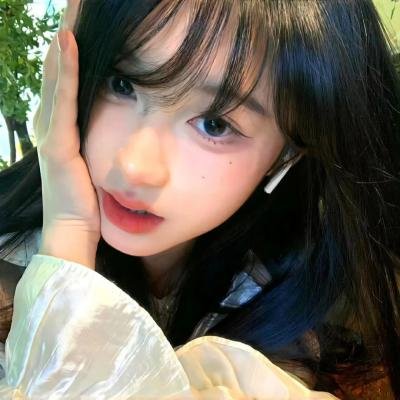 冰属性男子与酷酷女同事